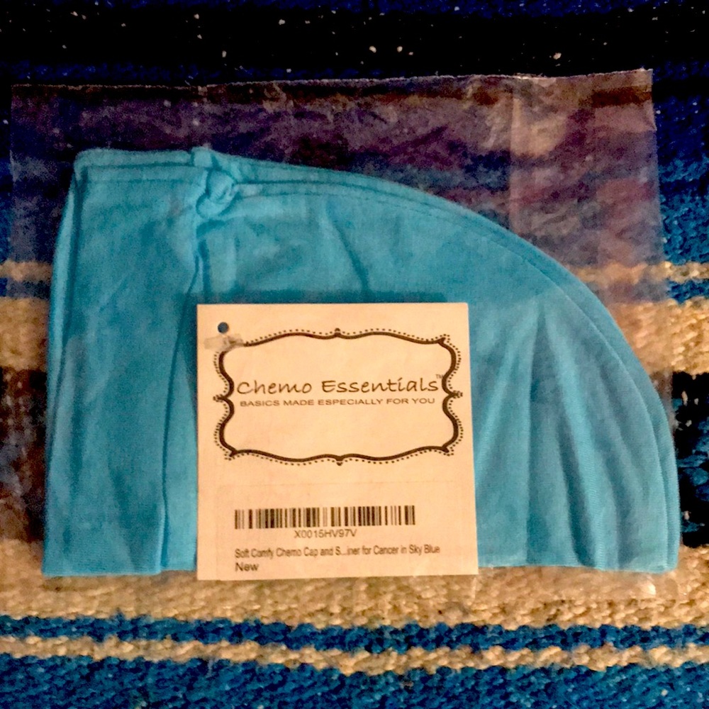NWT Chemo cap sky blue